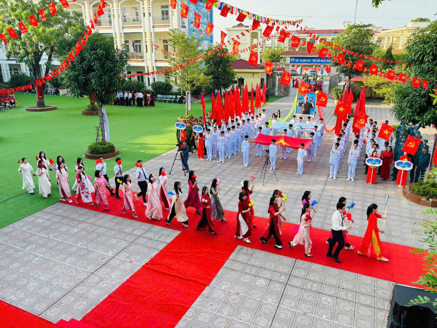 z7157177591112 d8e0325c2f8aa092a015155f4b8d107d