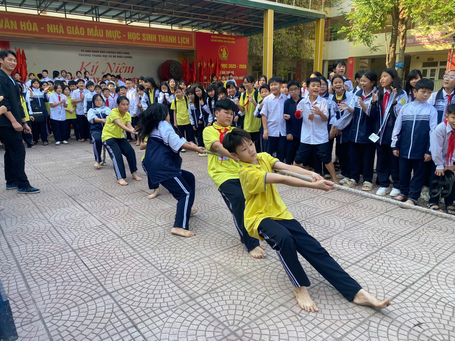 gen h z7336103049483 759b40d7e2b2e3acca210e2b9916d013