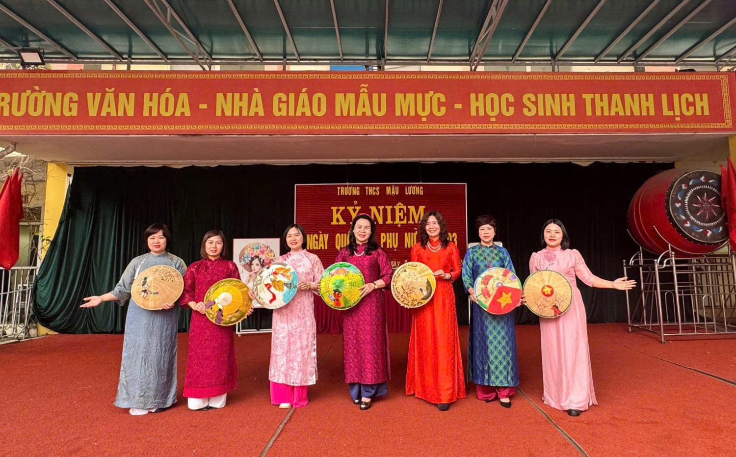 z7606360175504 3baf89fc9bf6696f5ecae8680142f259